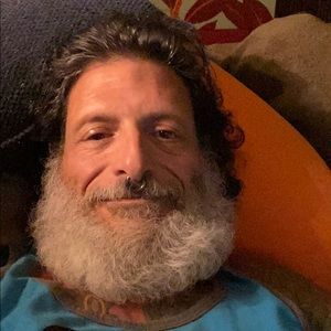 Meet your Posher, Max